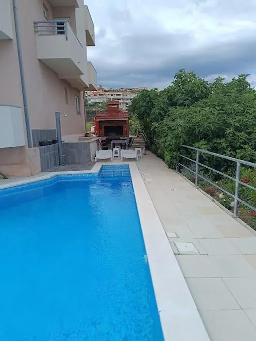 Sea View Apartment With Swimming Pool Near Beach سبليت كرواتيا